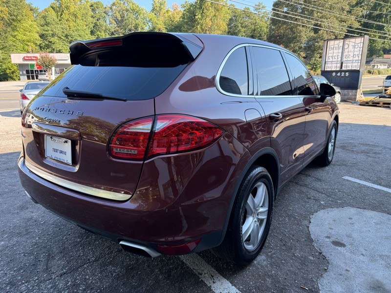 2011 Porsche Cayenne Image 5