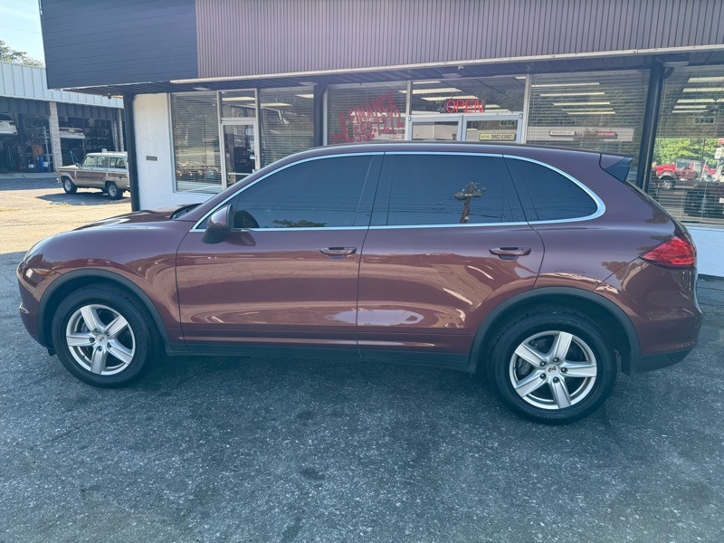 2011 Porsche Cayenne Image 8