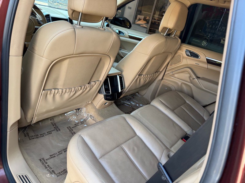2011 Porsche Cayenne Image 19