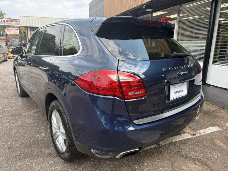 2014 Porsche Cayenne Image 7