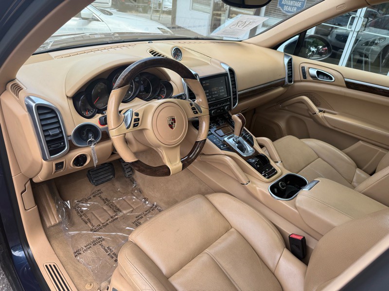 2014 Porsche Cayenne Image 17