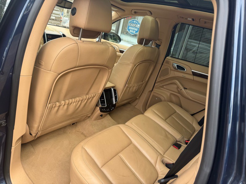 2014 Porsche Cayenne Image 20