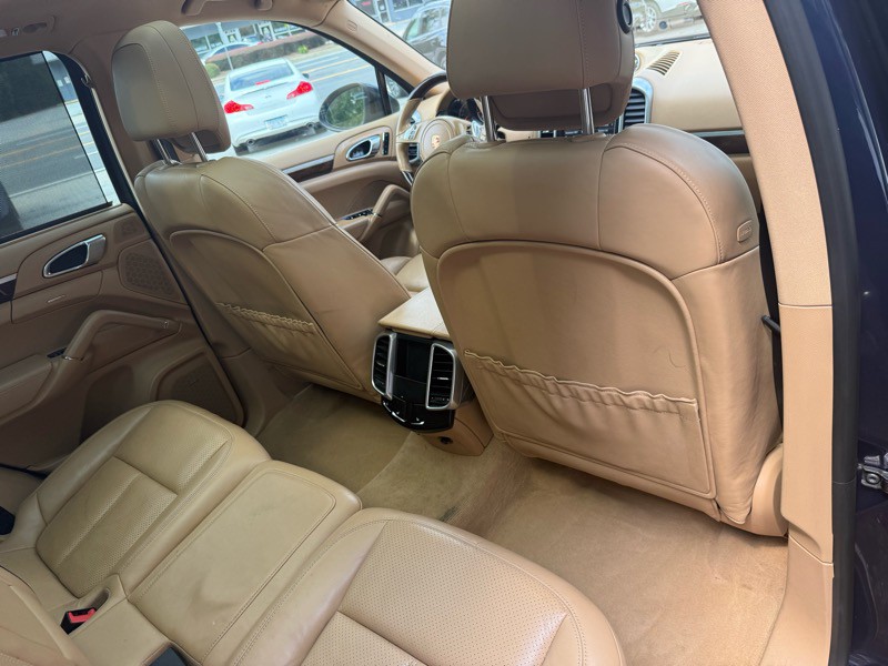 2014 Porsche Cayenne Image 27