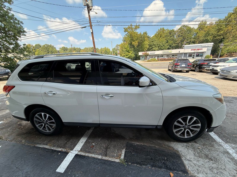 2013 Nissan Pathfinder Image 4