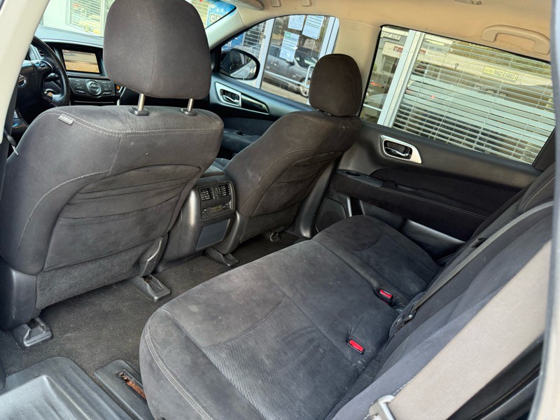 2013 Nissan Pathfinder Image 19