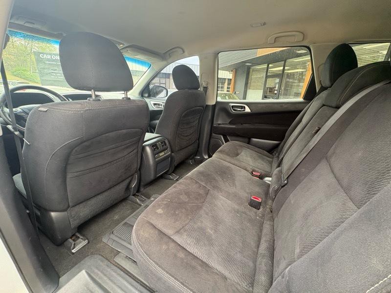 2013 Nissan Pathfinder Image 14