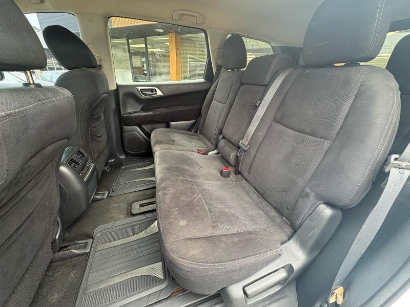 2013 Nissan Pathfinder Image 15