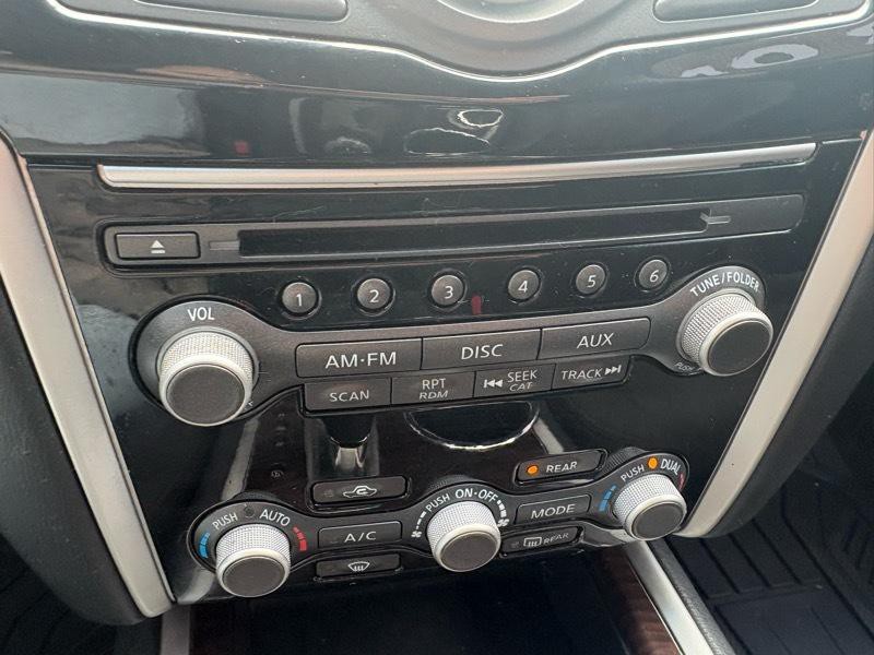 2013 Nissan Pathfinder Image 21