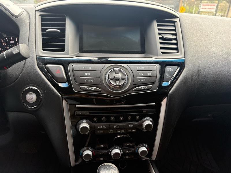 2013 Nissan Pathfinder Image 23