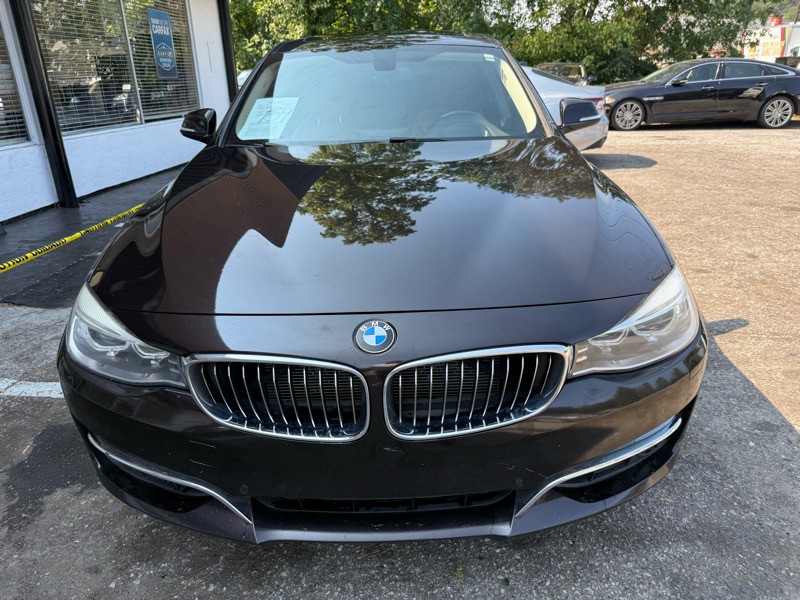2014 BMW 3 Series Image 2