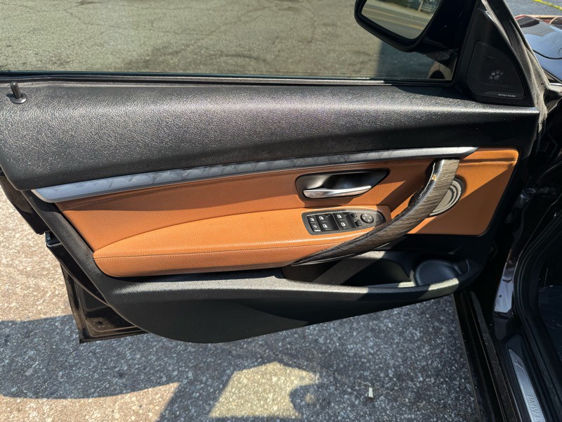 2014 BMW 3 Series Image 14