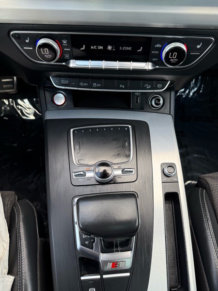2018 Audi Q5 Image 16