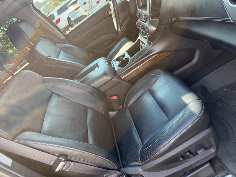 2015 Chevrolet Tahoe Image 32