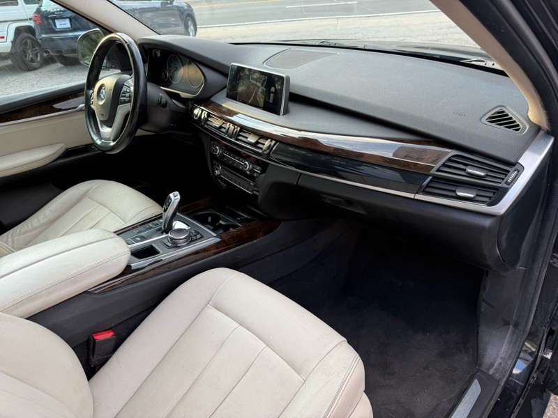 2015 BMW X5 Image 21
