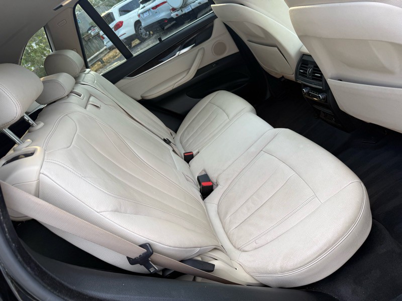 2015 BMW X5 Image 25