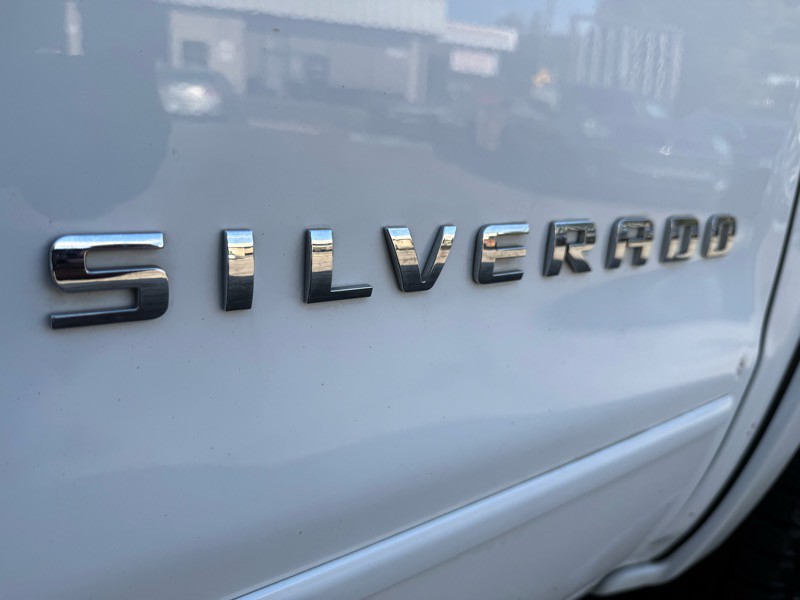 2018 Chevrolet Silverado 1500 Image 3