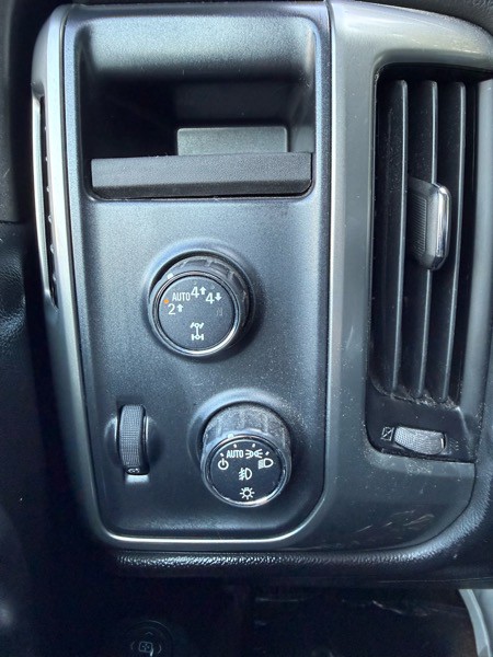 2018 Chevrolet Silverado 1500 Image 8