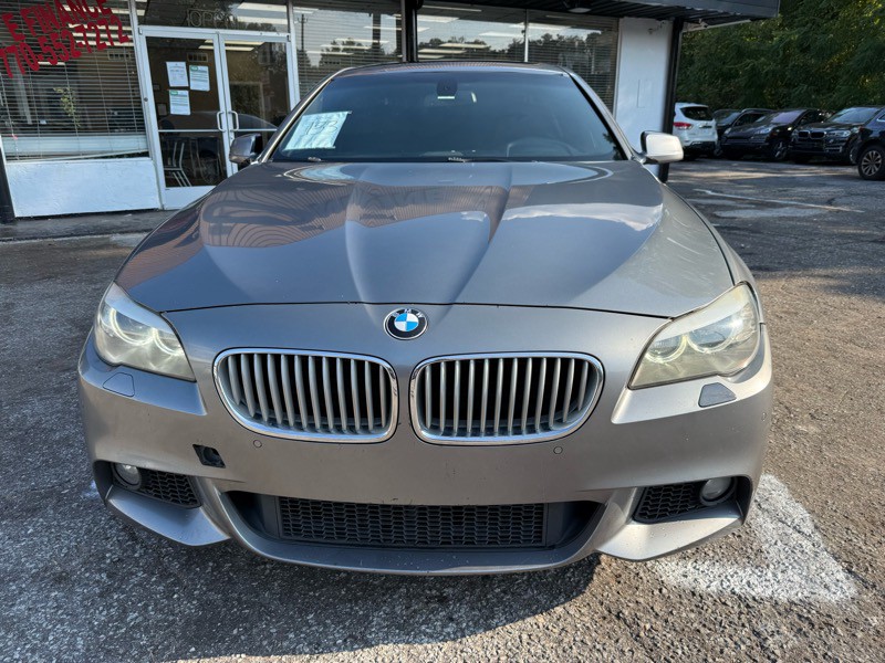 2011 BMW 5 Series Image 2
