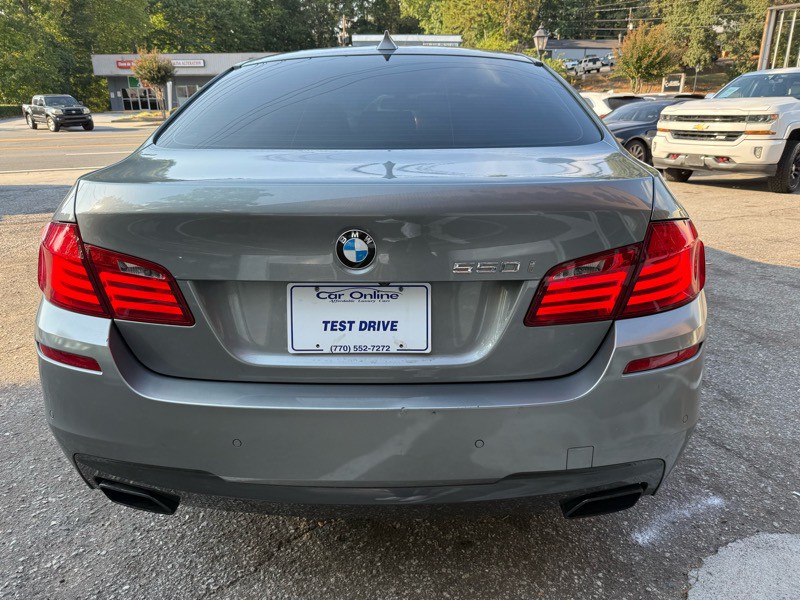 2011 BMW 5 Series Image 6