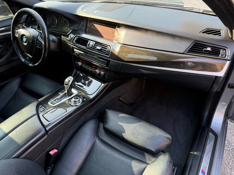 2011 BMW 5 Series Image 20