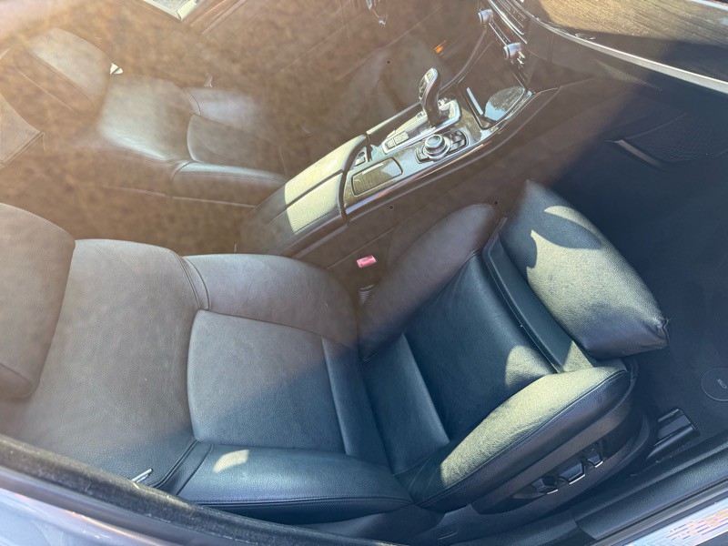 2011 BMW 5 Series Image 21