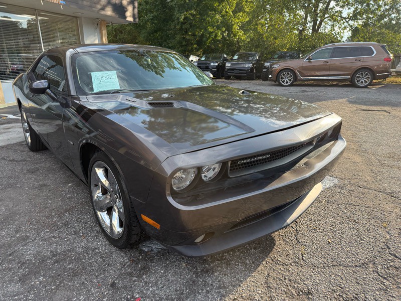 2014 Dodge Challenger Image 3