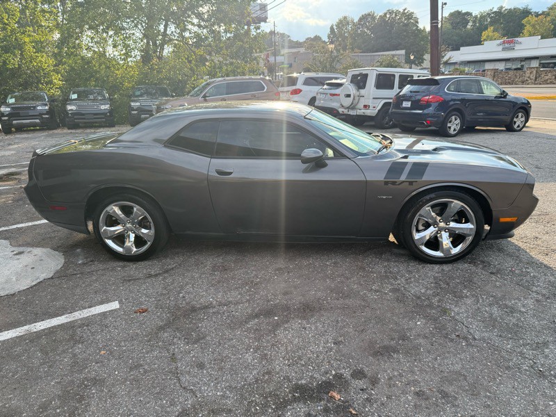 2014 Dodge Challenger Image 4