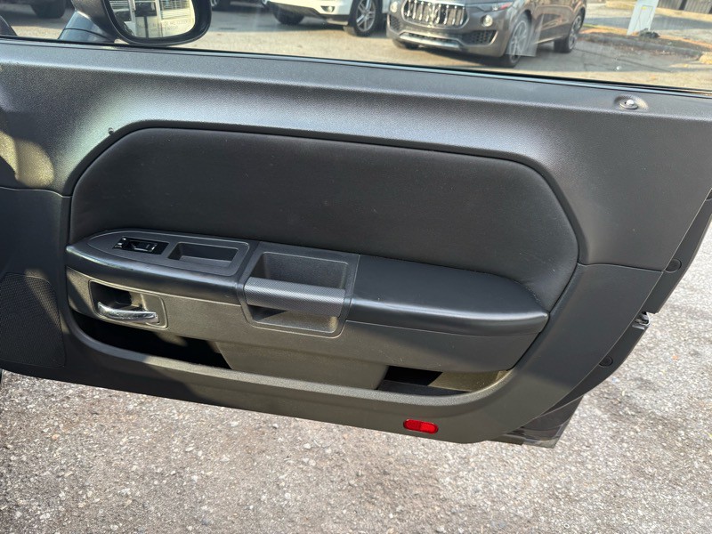 2014 Dodge Challenger Image 17