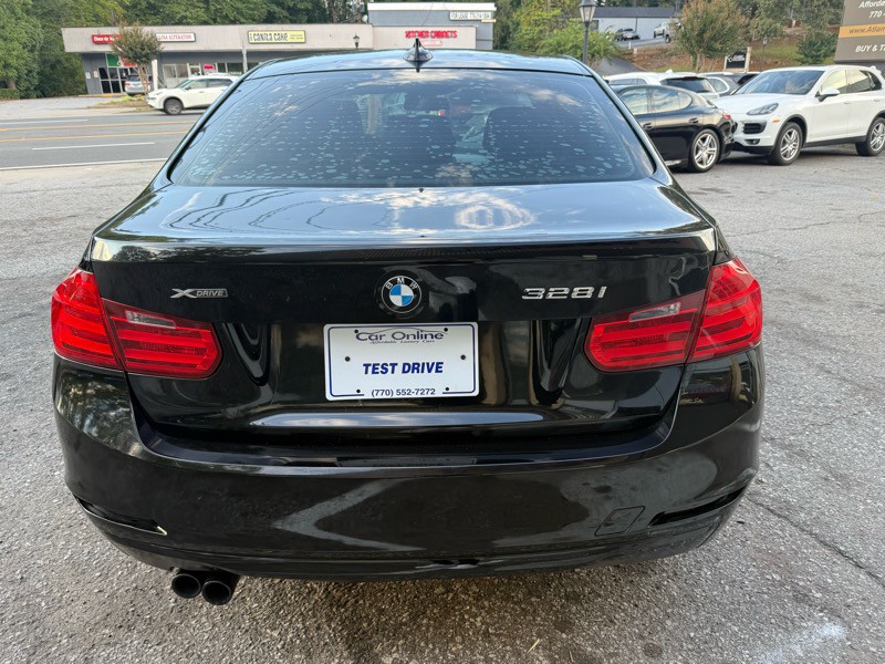 2013 BMW 3 Series Image 4