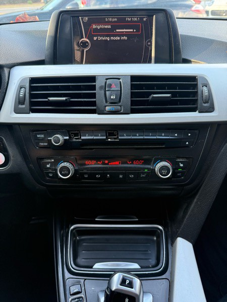 2013 BMW 3 Series Image 11