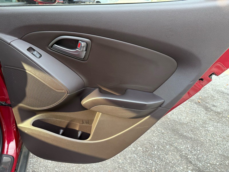 2014 Hyundai Tucson Image 24