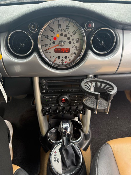 2008 MINI Cooper Image 7