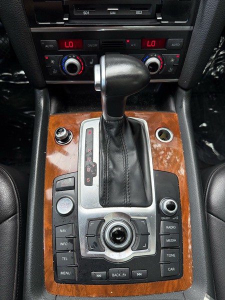 2014 Audi Q7 Image 11