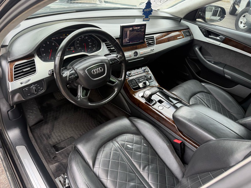 2014 Audi A8 Image 16