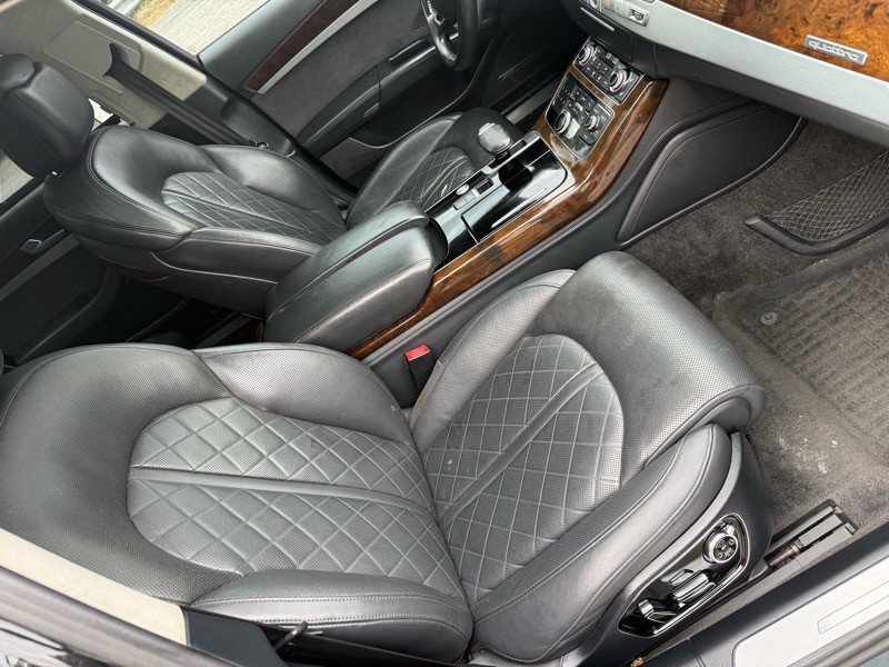 2014 Audi A8 Image 24