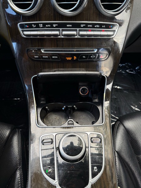 2017 Mercedes-Benz GLC-Class Image 13