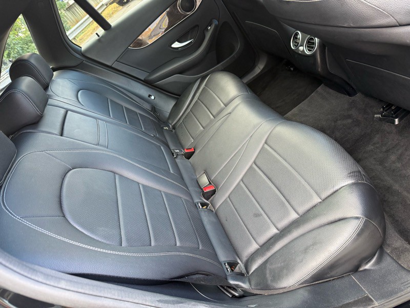 2017 Mercedes-Benz GLC-Class Image 27
