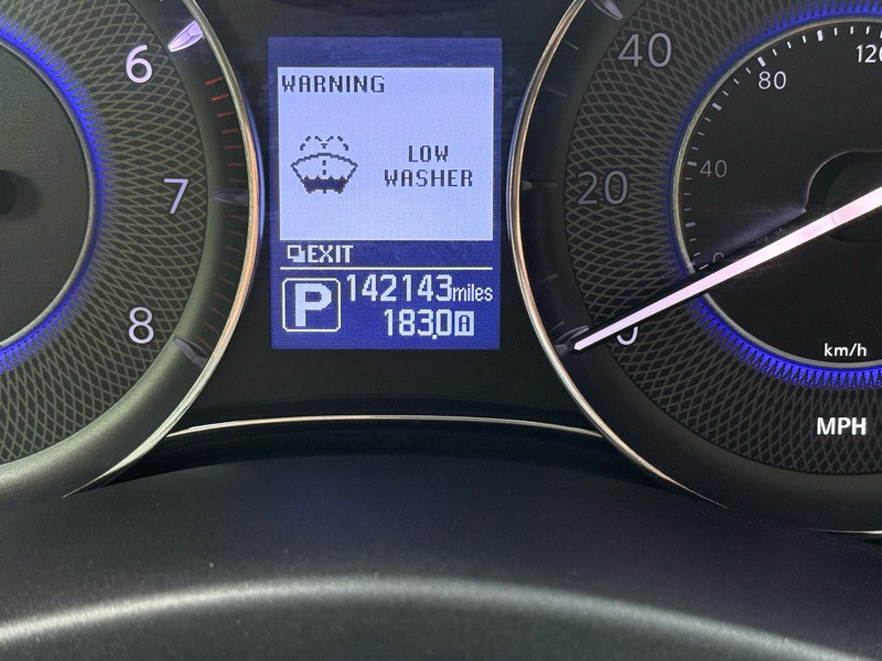 2017 INFINITI QX80 Image 12