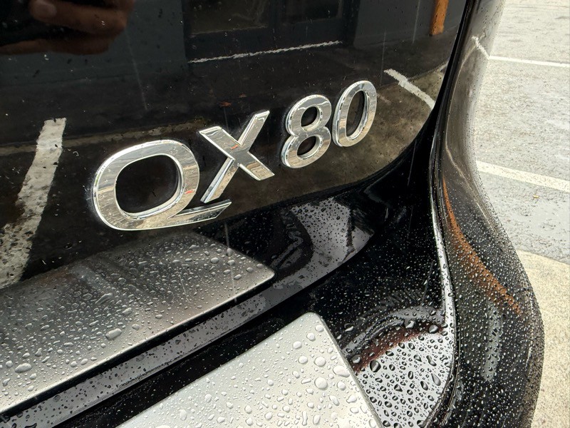 2017 INFINITI QX80 Image 23