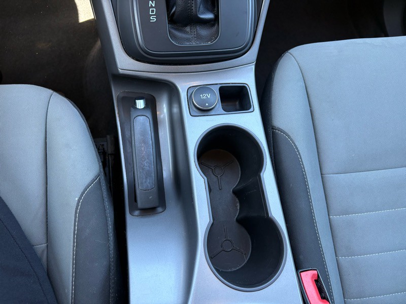 2015 Ford Escape Image 16