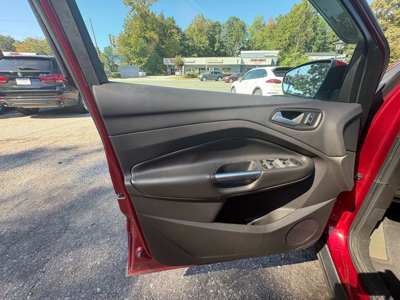 2015 Ford Escape Image 22