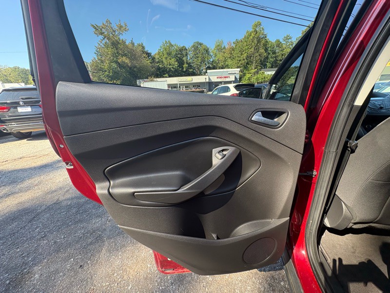2015 Ford Escape Image 25