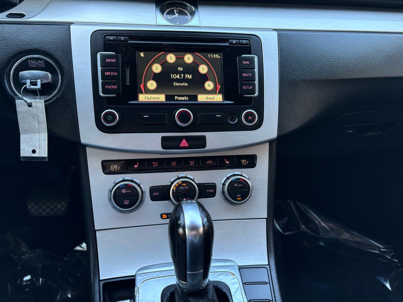 2013 Volkswagen CC Image 11