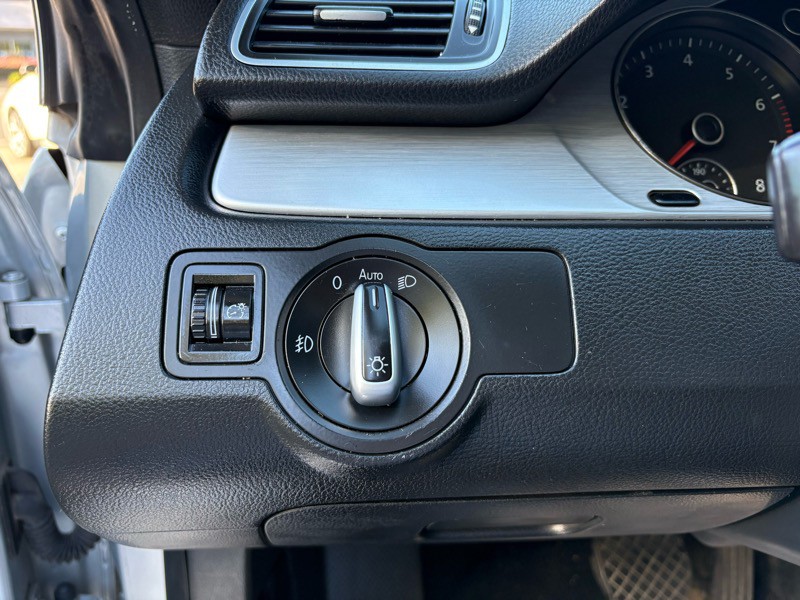 2013 Volkswagen CC Image 14