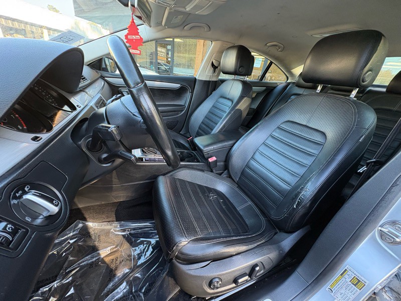 2013 Volkswagen CC Image 16