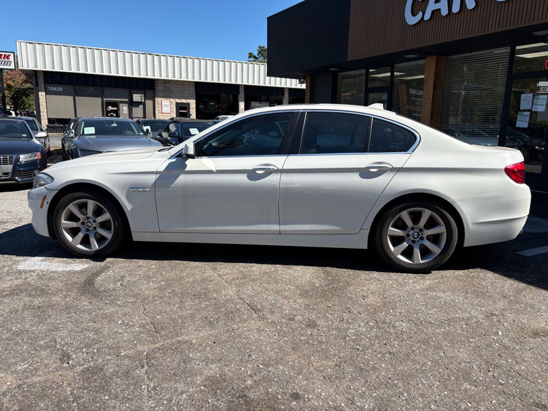2013 BMW 5 Series Image 8