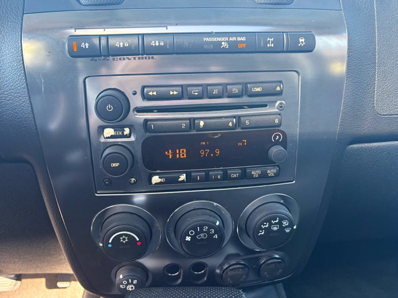 2007 HUMMER H3 Image 9