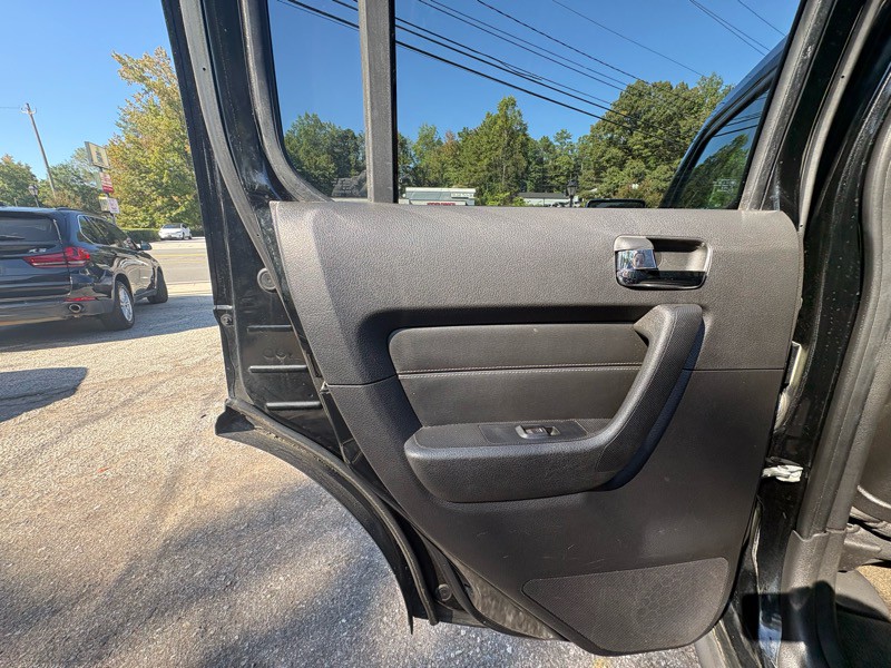2007 HUMMER H3 Image 18