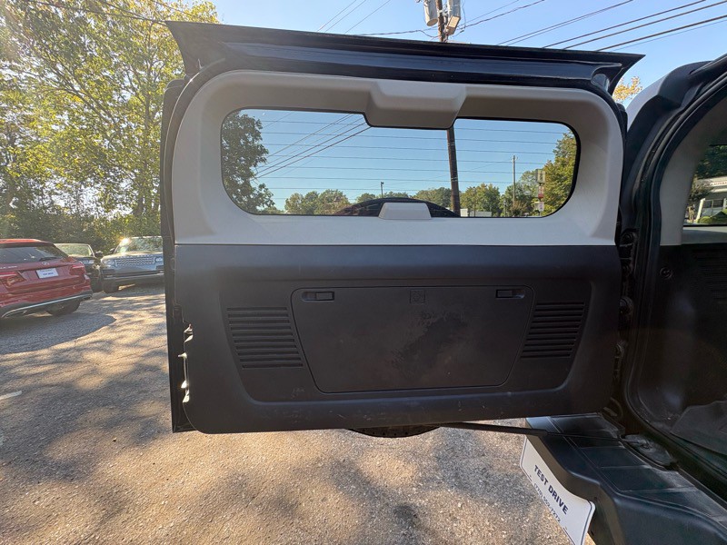 2007 HUMMER H3 Image 23