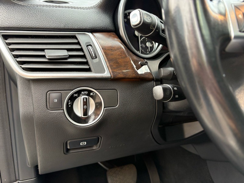 2013 Mercedes-Benz GL-Class Image 19